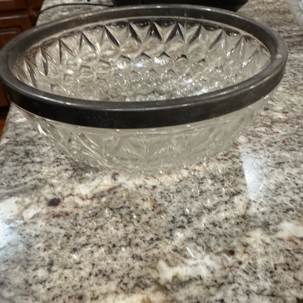 Clear Glass Serving Bowl with Pewter/silver Rim - Elegant Home Dining Serveware - Picture 2 of 4